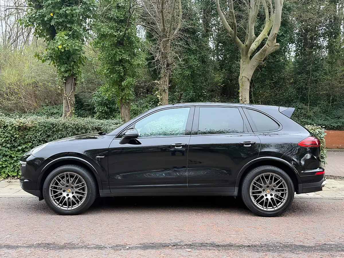 Used 2016 Porsche Cayenne Platinum Edition Basalt Black Metallic - Interior and Exterior details 11