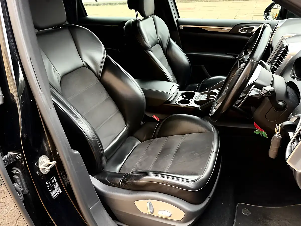 Used 2016 Porsche Cayenne Platinum Edition Basalt Black Metallic - Interior and Exterior details 7