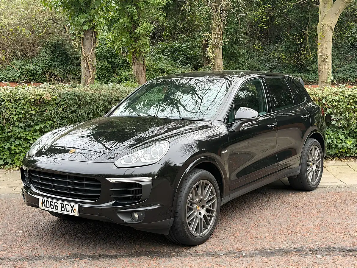 Used 2016 Porsche Cayenne Platinum Edition Basalt Black Metallic - Interior and Exterior details 9