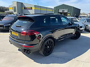 Used 2016 Porsche Cayenne Platinum Edition Black - Interior and Exterior details 10