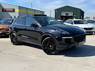 Used 2016 Porsche Cayenne Platinum Edition Black - Interior and Exterior details 2