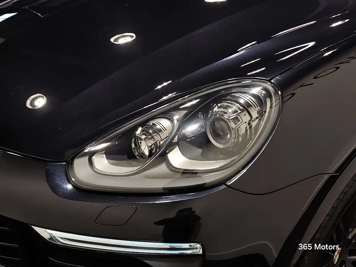 Used 2016 Porsche Cayenne S Black - Interior and Exterior details 15