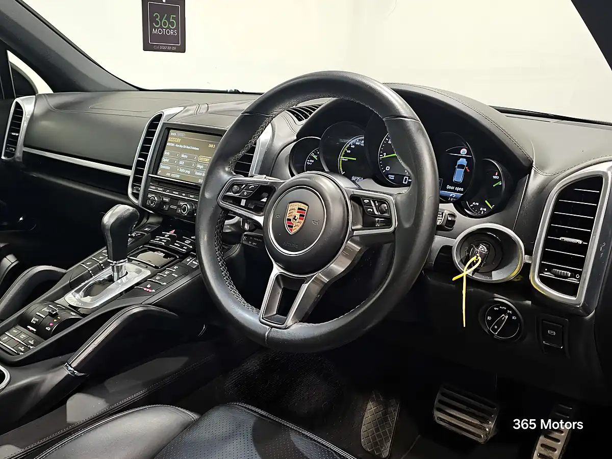 Used 2016 Porsche Cayenne S Black - Interior and Exterior details 2