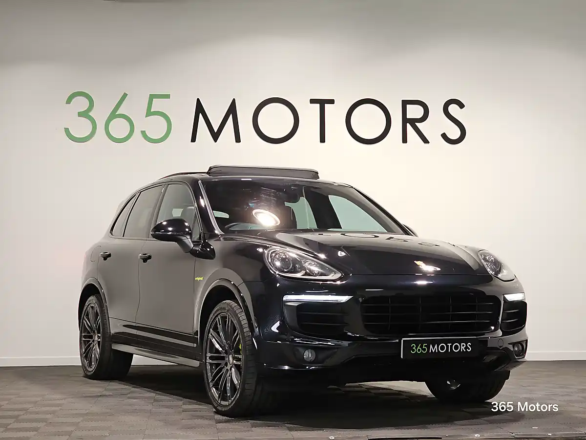 Used 2016 Porsche Cayenne S Black - Interior and Exterior details 5