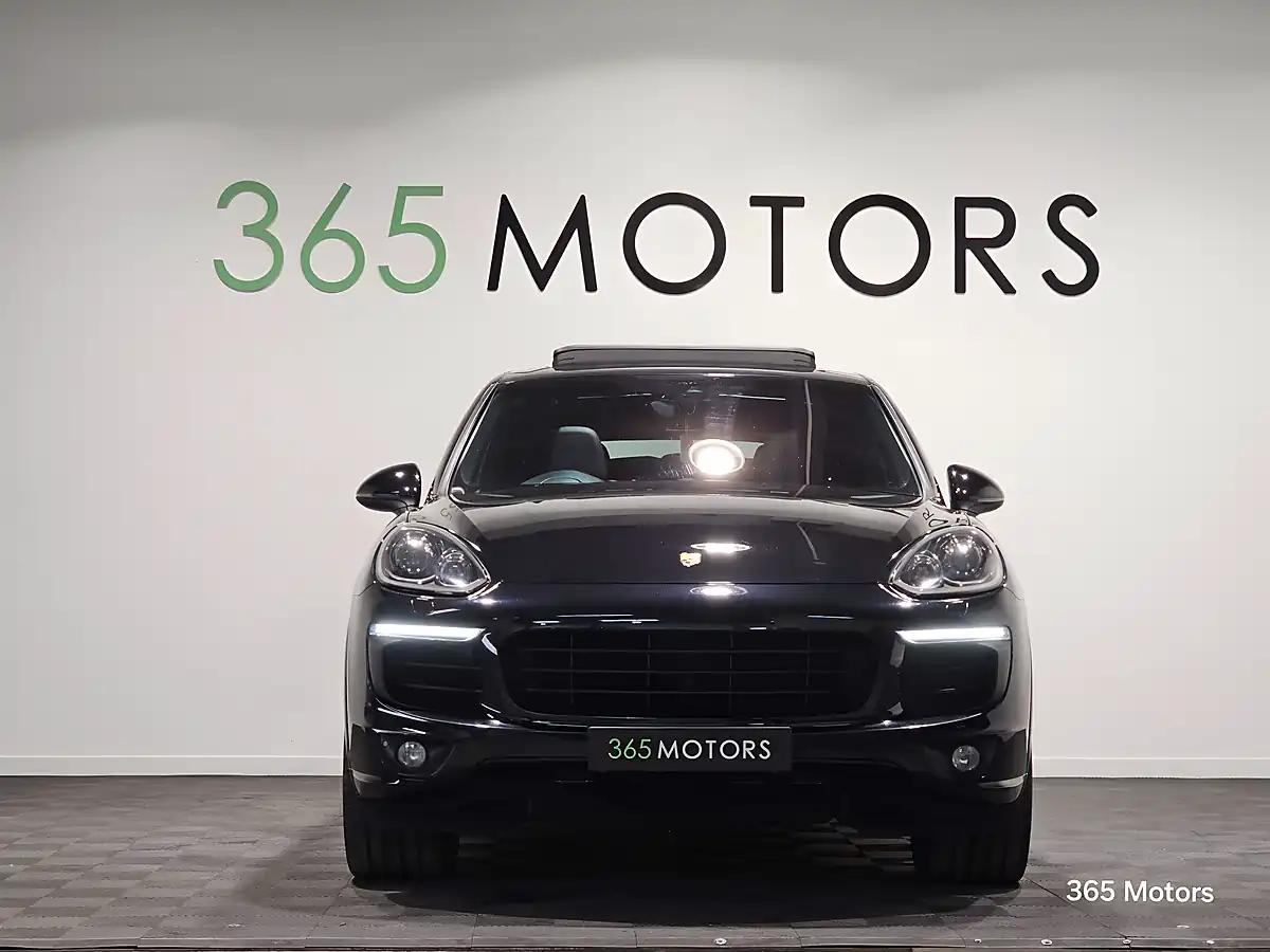 Used 2016 Porsche Cayenne S Black - Interior and Exterior details 7