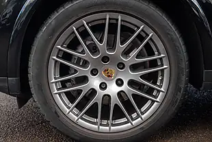 Used 2016 Porsche Cayenne S Jet Black Metallic - Interior and Exterior details 12