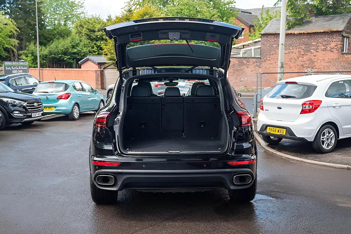 Used 2016 Porsche Cayenne S Jet Black Metallic - Interior and Exterior details 15