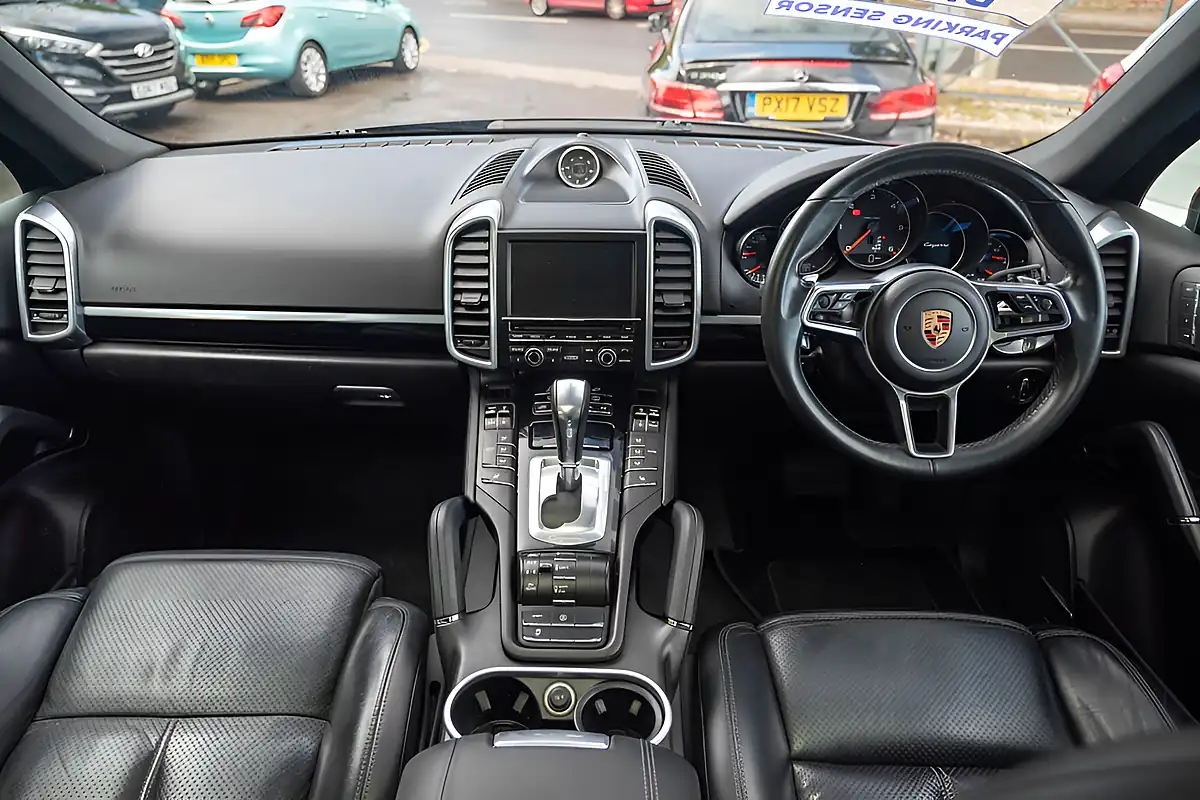 Used 2016 Porsche Cayenne S Jet Black Metallic - Interior and Exterior details 19