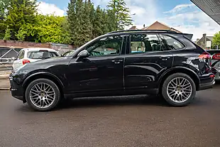 Used 2016 Porsche Cayenne S Jet Black Metallic - Interior and Exterior details 5