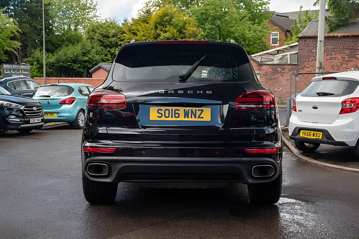 Used 2016 Porsche Cayenne S Jet Black Metallic - Interior and Exterior details 7