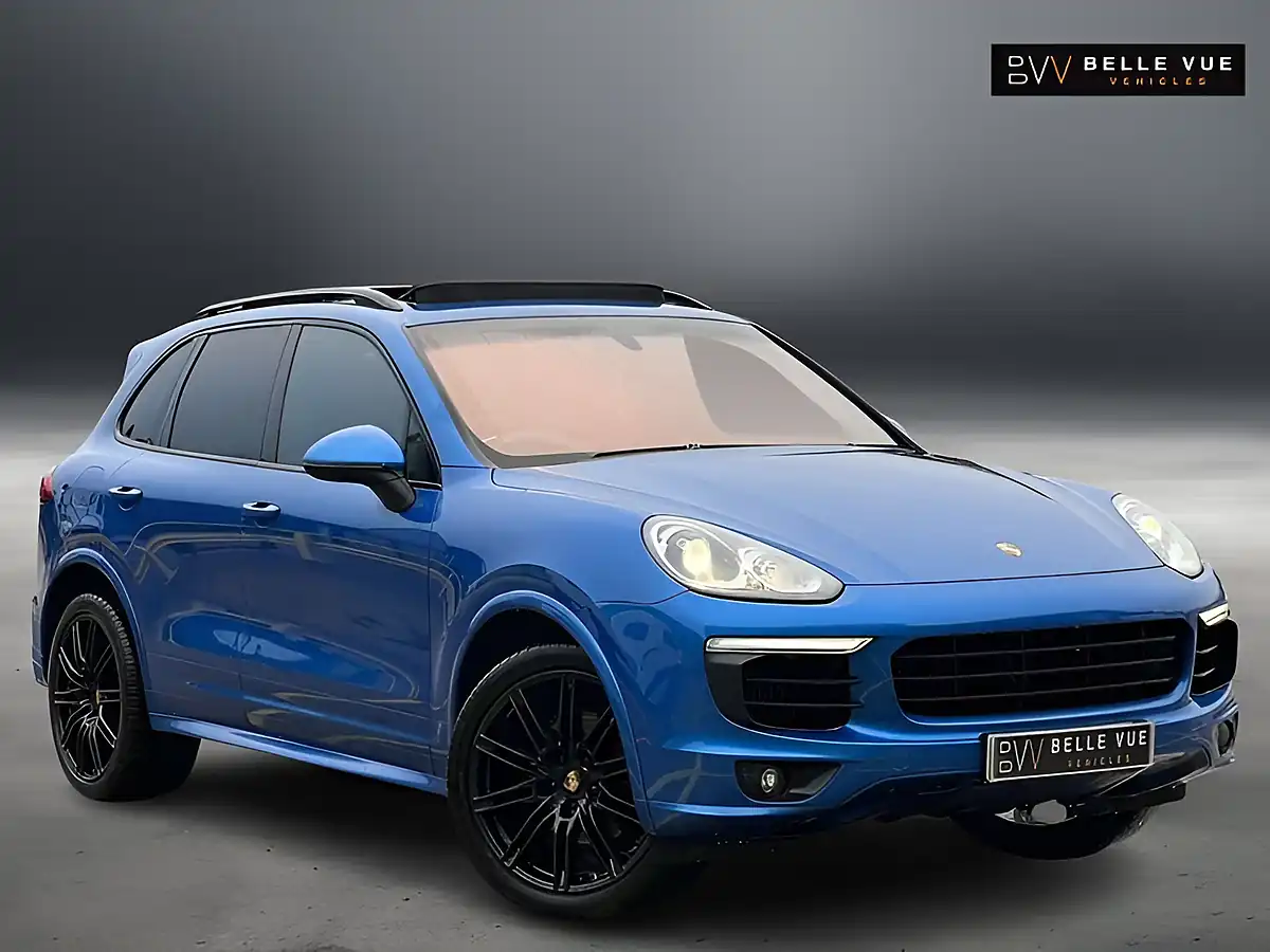 Used 2016 Porsche Cayenne S Sapphire Blue - Front View
