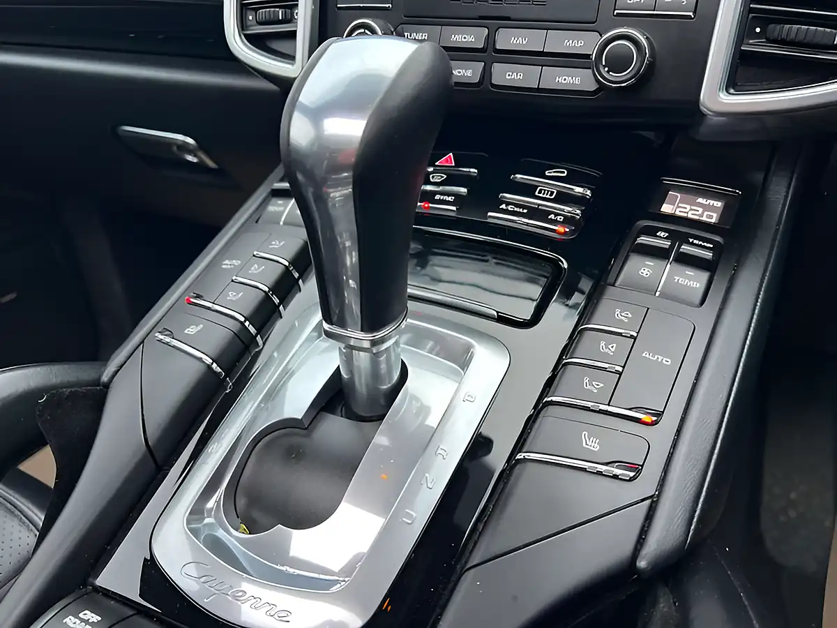 Used 2016 Porsche Cayenne S Sapphire Blue - Interior and Exterior details 16