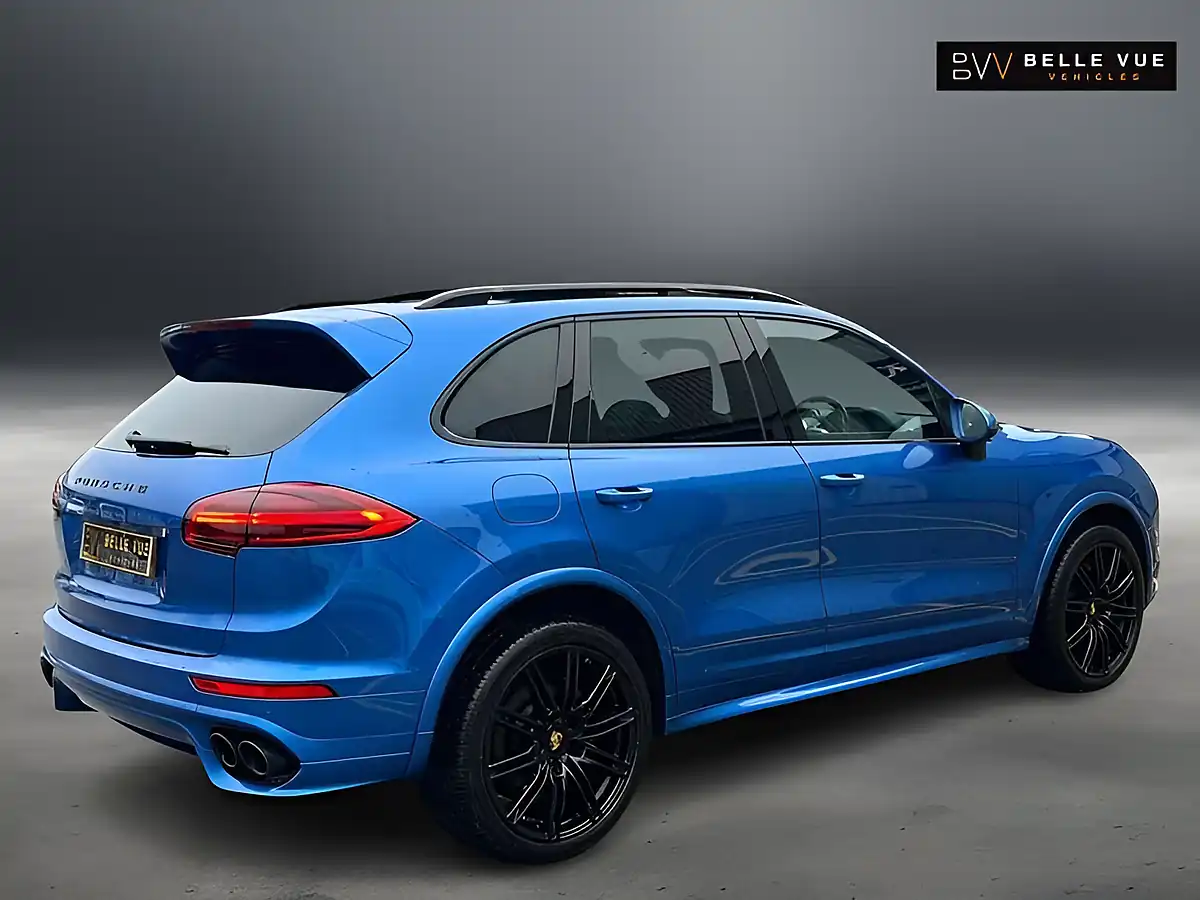 Used 2016 Porsche Cayenne S Sapphire Blue - Interior and Exterior details 3
