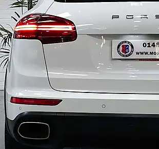 Used 2016 Porsche Cayenne White - Interior and Exterior details 12