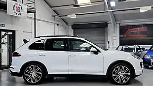 Used 2016 Porsche Cayenne White - Interior and Exterior details 5