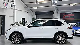 Used 2016 Porsche Cayenne White - Interior and Exterior details 6
