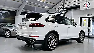 Used 2016 Porsche Cayenne White - Interior and Exterior details 9