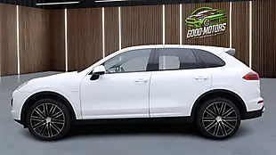 Used 2016 Porsche Cayenne White - Interior and Exterior details 11
