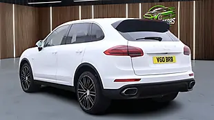 Used 2016 Porsche Cayenne White - Interior and Exterior details 9