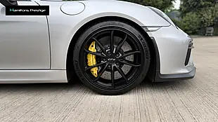 Used 2016 Porsche Cayman GT4 Silver - Interior and Exterior details 10