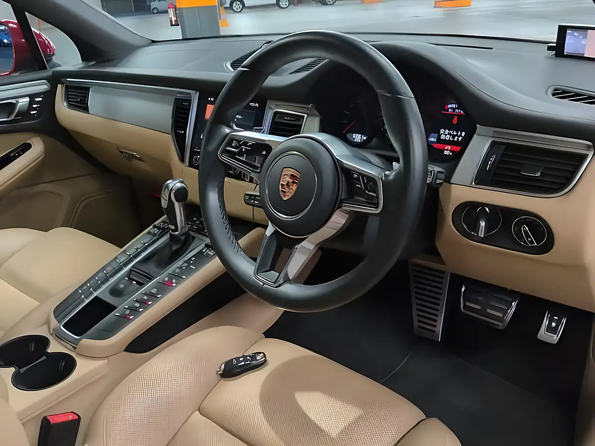 Used 2016 Porsche Macan Gts Red - Interior and Exterior details 6