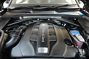Used 2016 Porsche Macan S Black - Interior and Exterior details 15