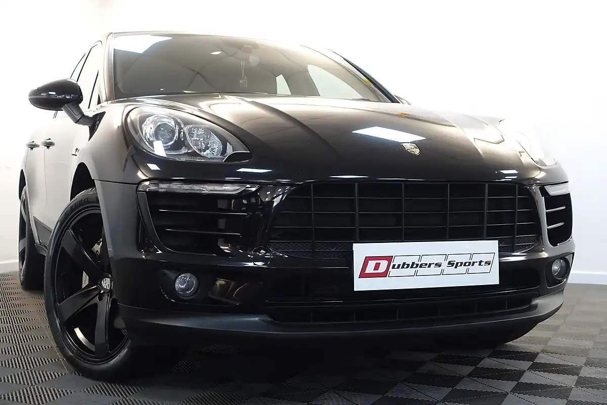 Used 2016 Porsche Macan S Black - Interior and Exterior details 17