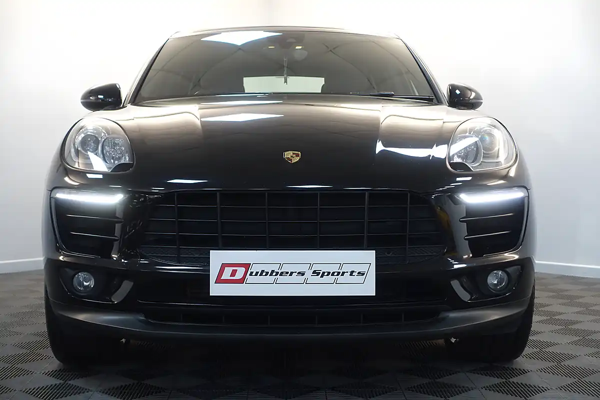 Used 2016 Porsche Macan S Black - Interior and Exterior details 19