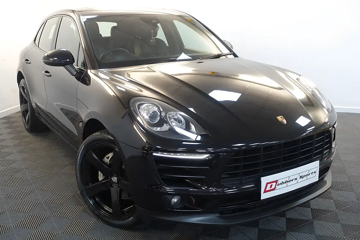 Used 2016 Porsche Macan S Black - Interior and Exterior details 6