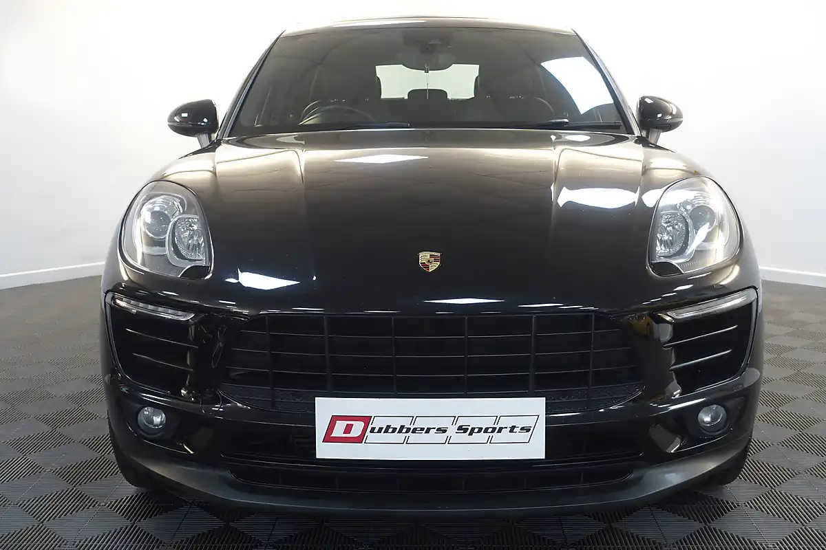 Used 2016 Porsche Macan S Black - Interior and Exterior details 9