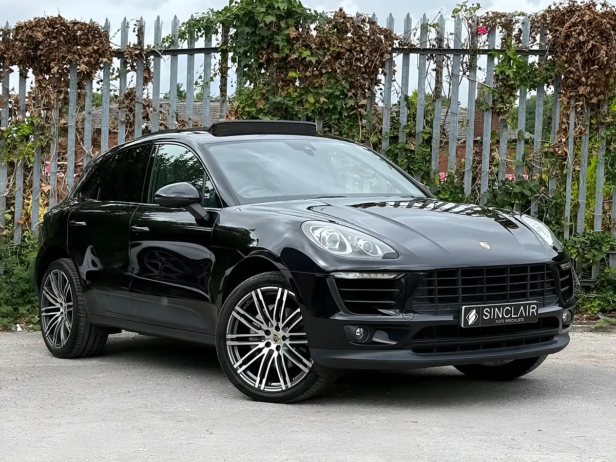 Used 2016 Porsche Macan S Black - Front View