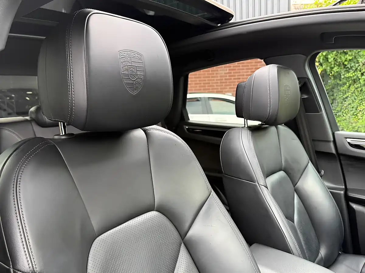 Used 2016 Porsche Macan S Black - Interior and Exterior details 11