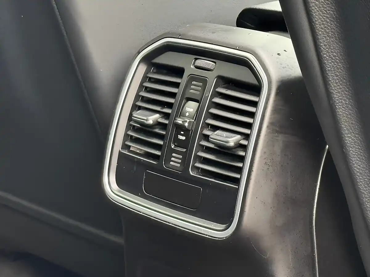 Used 2016 Porsche Macan S Black - Interior and Exterior details 20