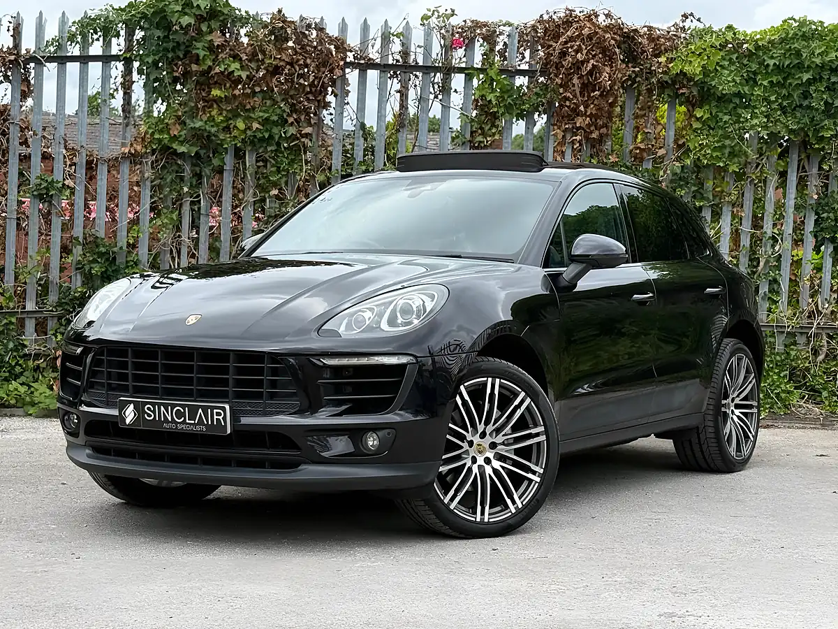 Used 2016 Porsche Macan S Black - Interior and Exterior details 3