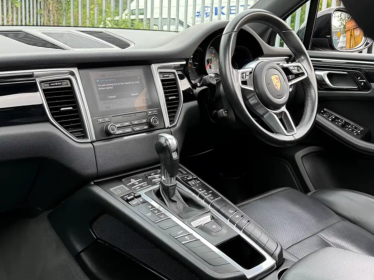 Used 2016 Porsche Macan S Black - Interior and Exterior details 9