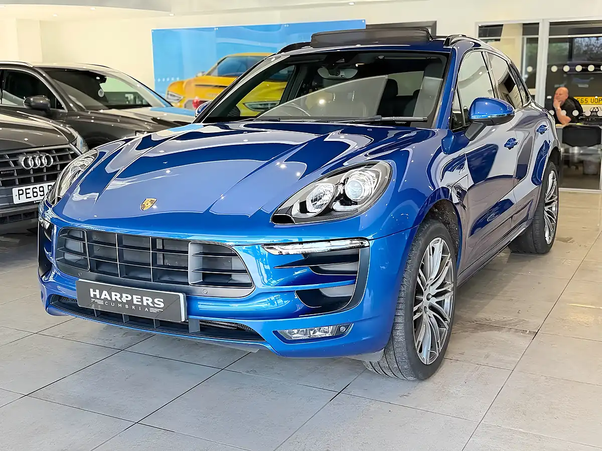 Used 2016 Porsche Macan S Blue - Interior and Exterior details 3