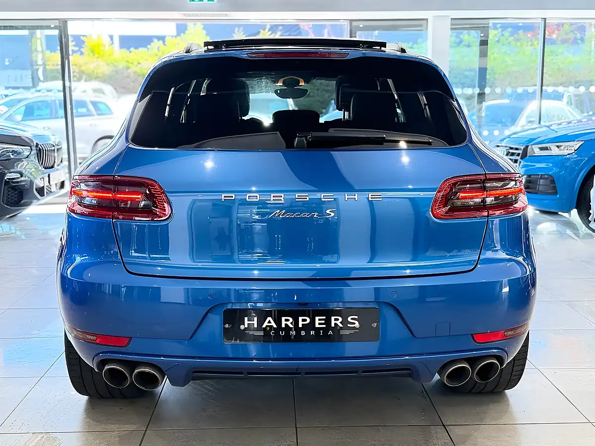 Used 2016 Porsche Macan S Blue - Interior and Exterior details 7
