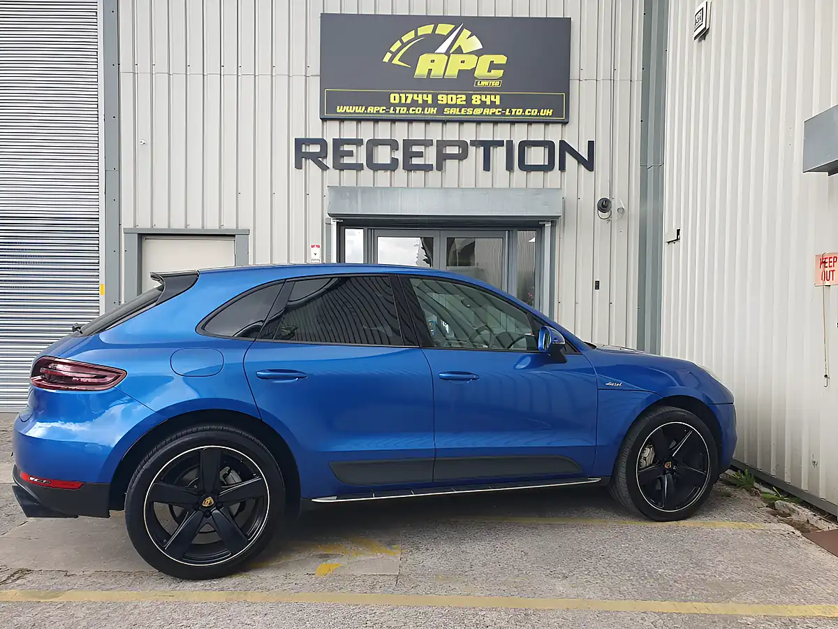 Used 2016 Porsche Macan S Blue - Interior and Exterior details 4