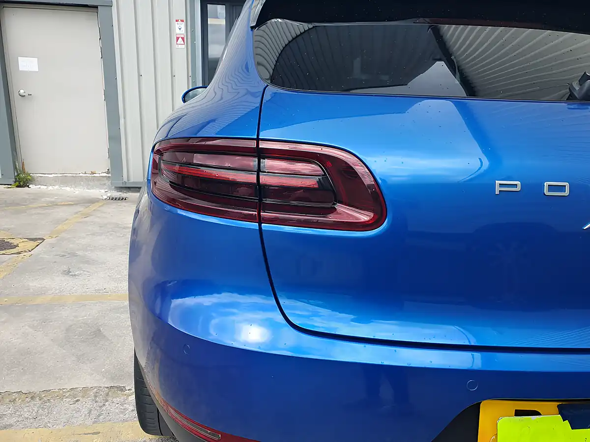 Used 2016 Porsche Macan S Blue - Interior and Exterior details 9