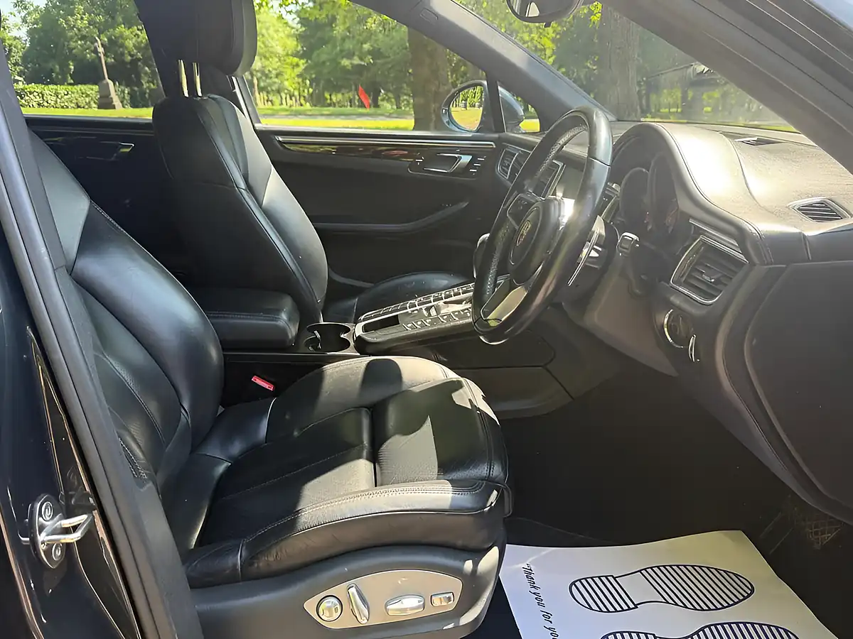 Used 2016 Porsche Macan S Grey - Interior and Exterior details 12