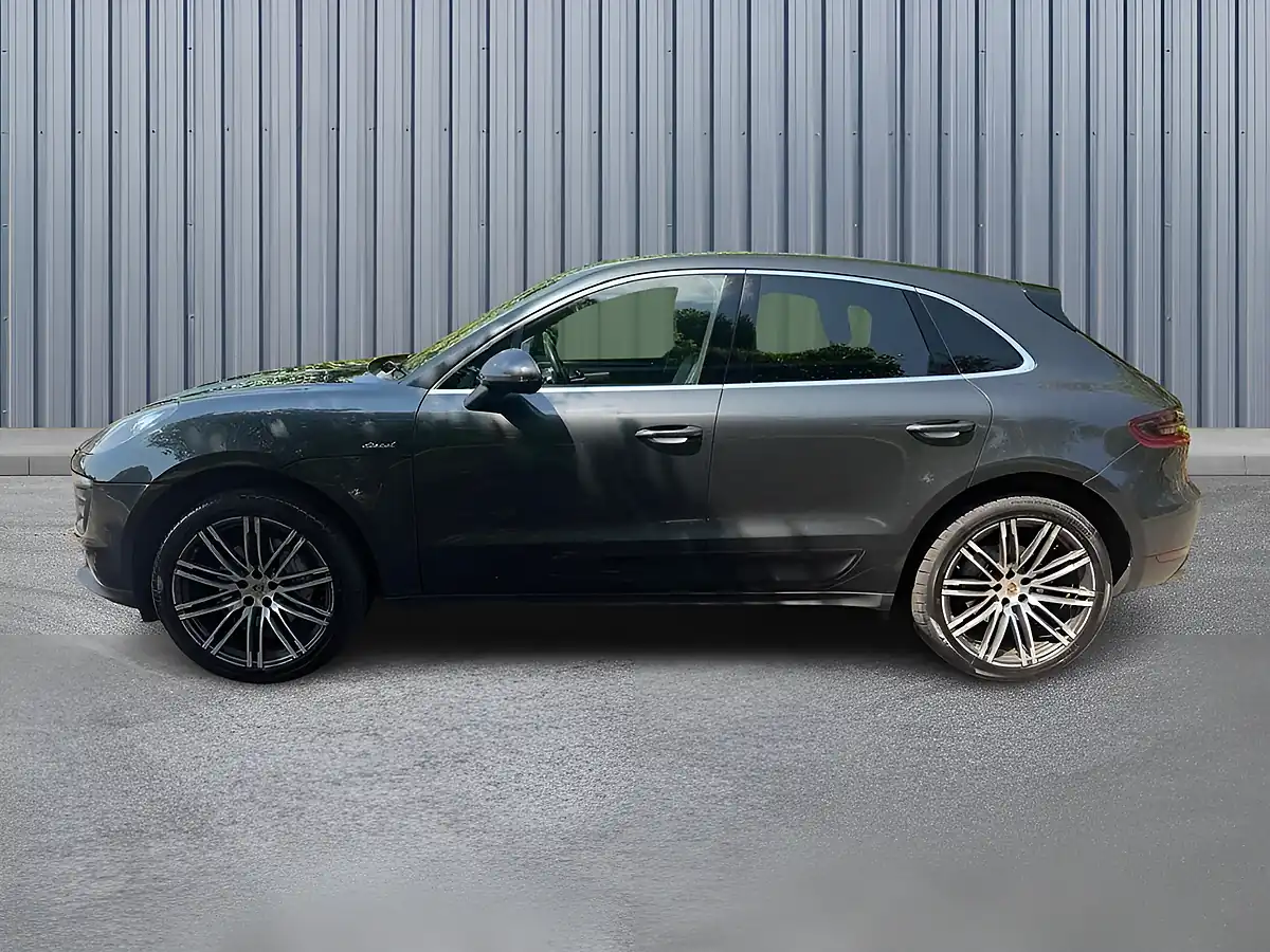 Used 2016 Porsche Macan S Grey - Interior and Exterior details 8