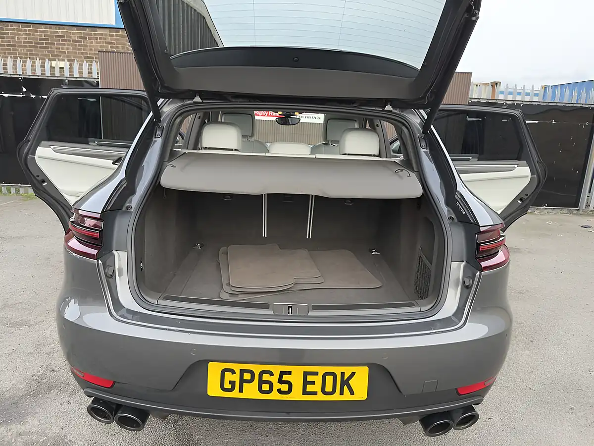 Used 2016 Porsche Macan S Grey - Interior and Exterior details 16