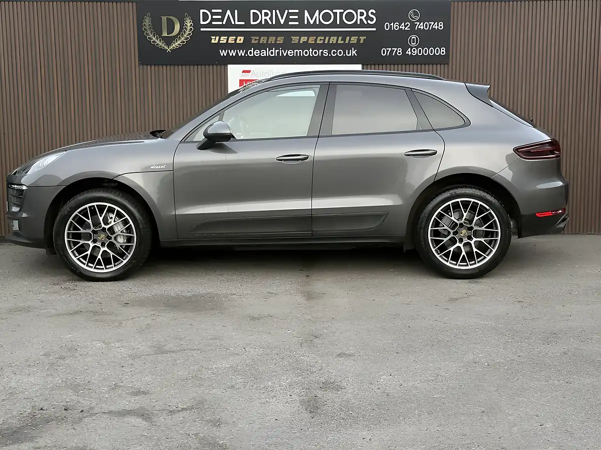 Used 2016 Porsche Macan S Grey - Interior and Exterior details 5