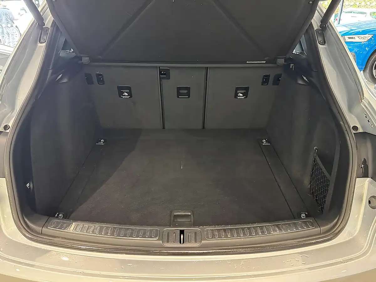 Used 2016 Porsche Macan S Silver - Interior and Exterior details 13
