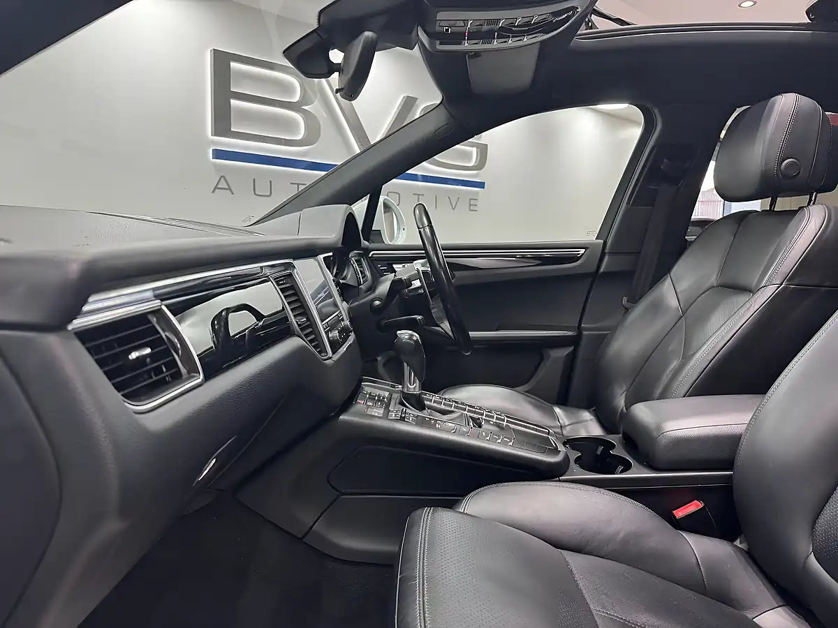 Used 2016 Porsche Macan S White - Interior and Exterior details 16