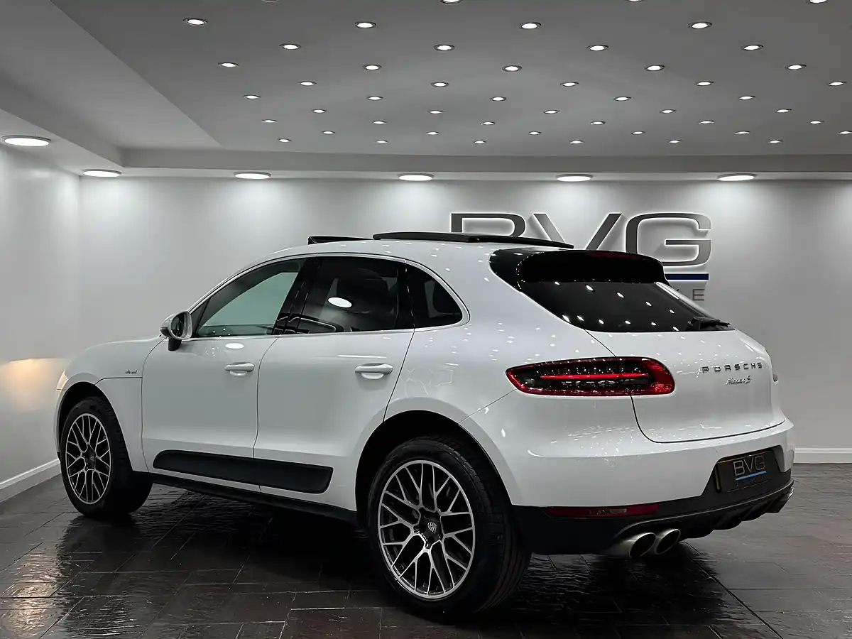Used 2016 Porsche Macan S White - Interior and Exterior details 8