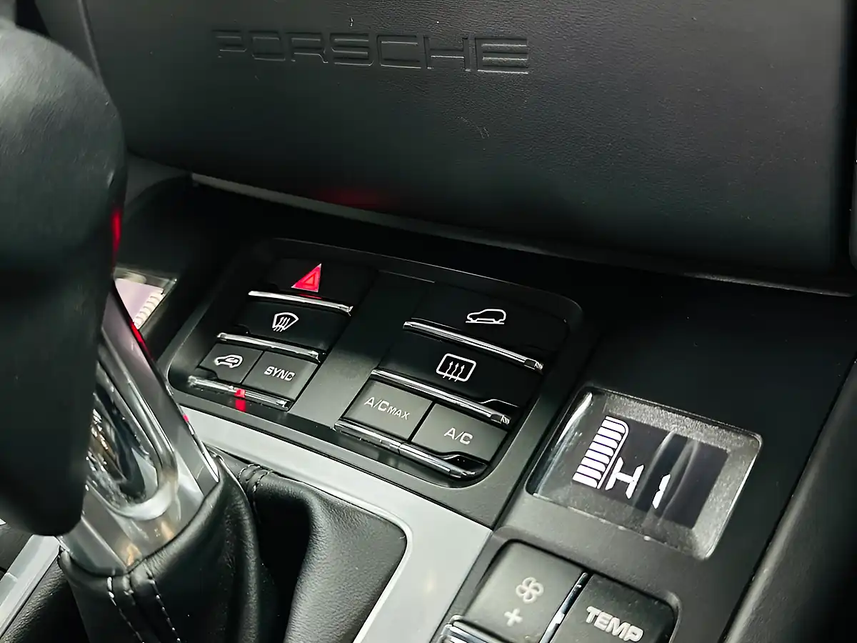 Used 2016 Porsche Macan Turbo Grey - Interior and Exterior details 18