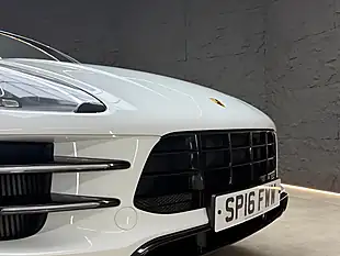 Used 2016 Porsche Macan Turbo White - Interior and Exterior details 11