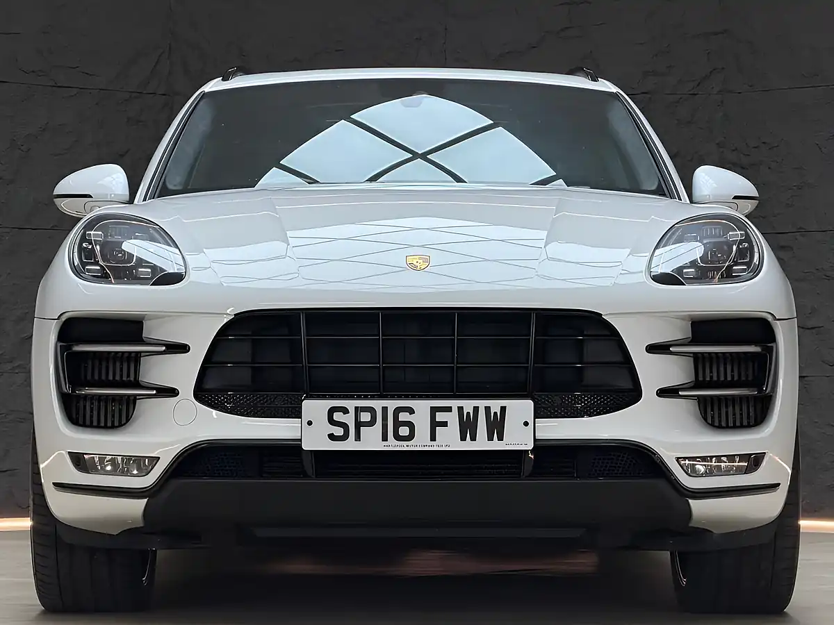 Used 2016 Porsche Macan Turbo White - Interior and Exterior details 6