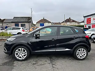 Used 2016 Renault Captur Dynamique Nav Black - Interior and Exterior details 6